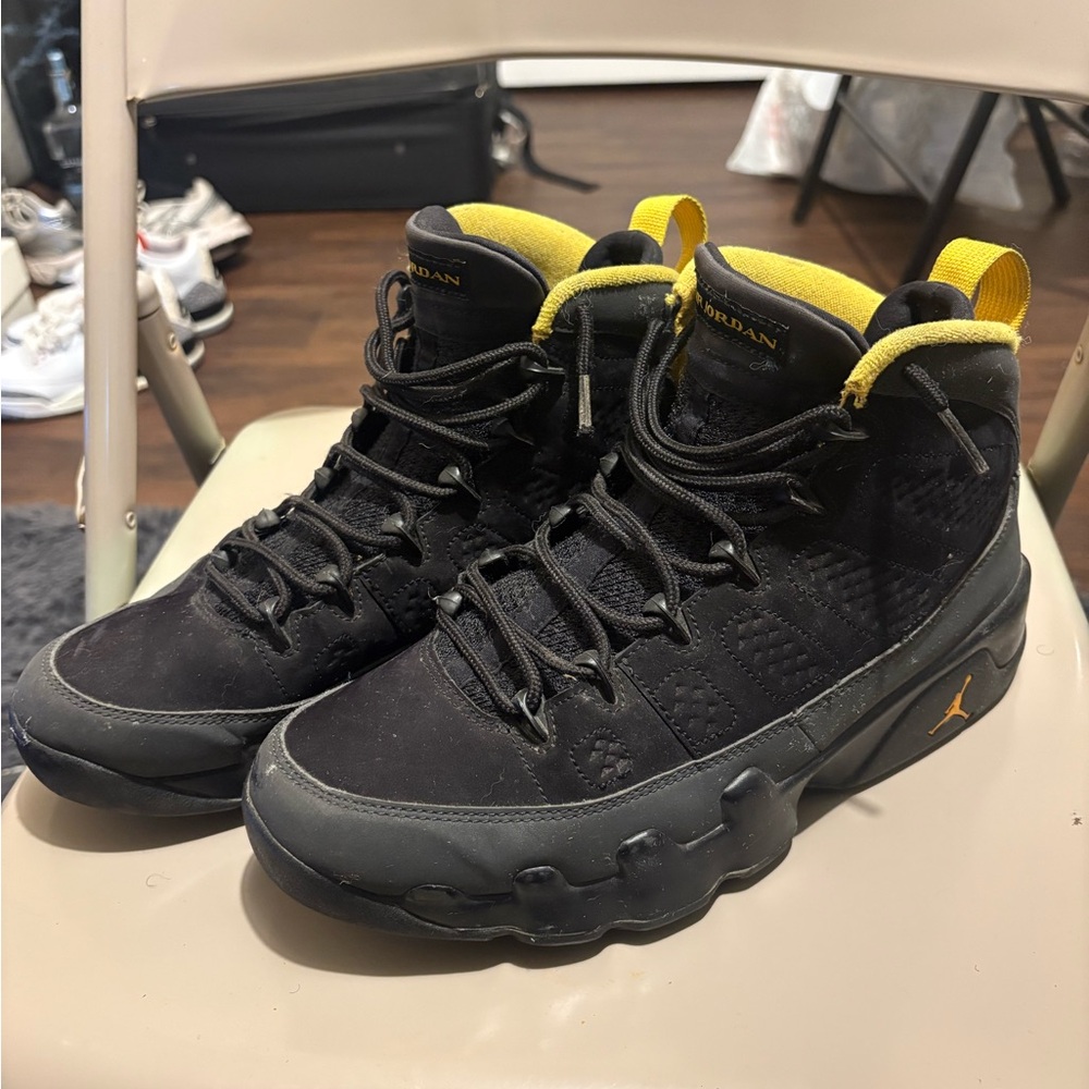 Jordan 9 Dark Charcoal University Gold